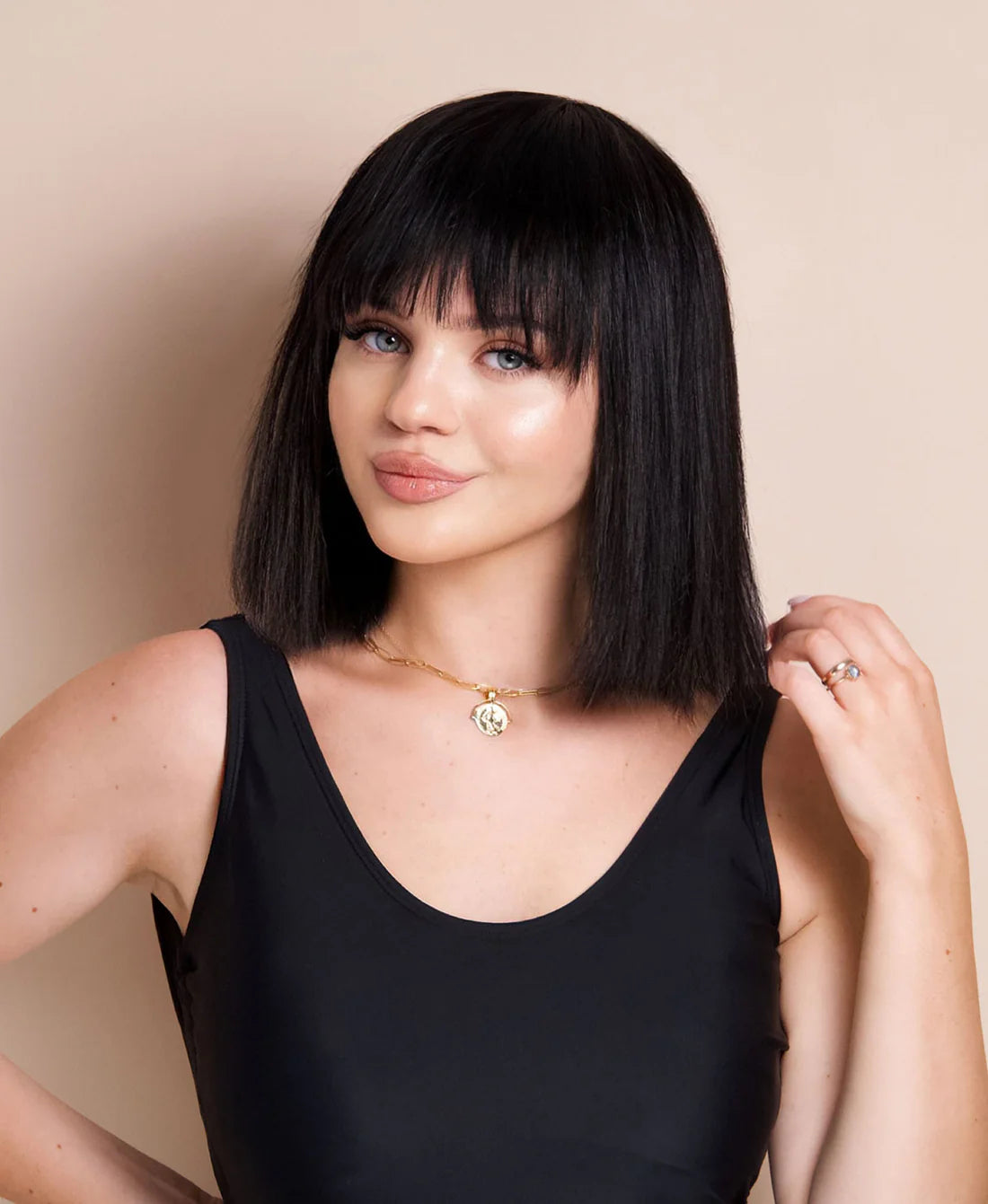 10" Jet Black Bob Wig with Fringe – Stylish & Versatile Hairpiece